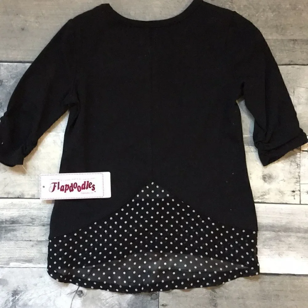 NWT Flapdoodle’s girls sequence star top